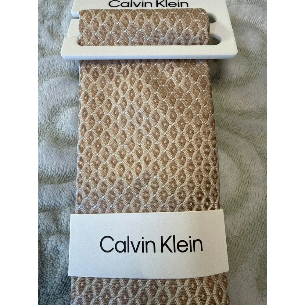Calvin Klein Mens Gold Champagne Diamond Geometric Textured Necktie‎ Wedding NEW
